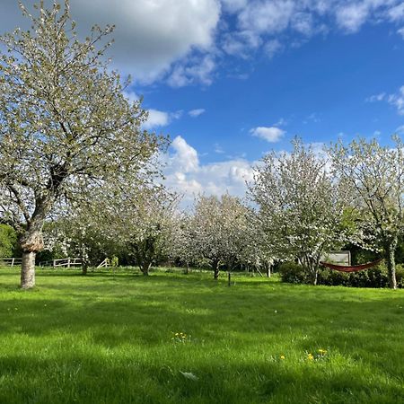Gite A La Campagne Le Mesnil-Villeman Buitenkant foto